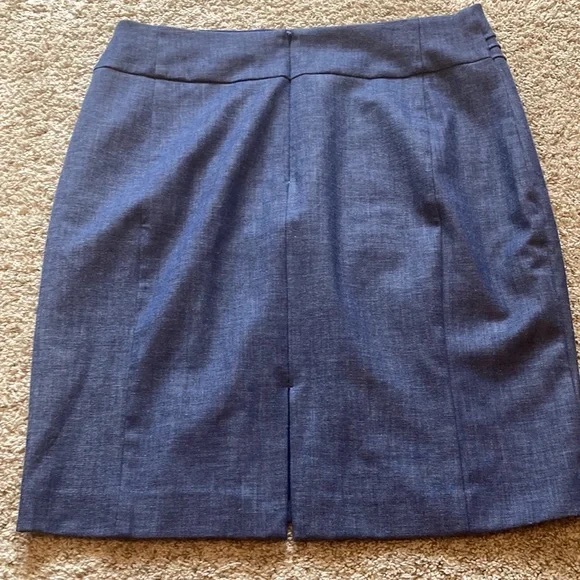 Express denim pencil skirt - Picture 2 of 13
